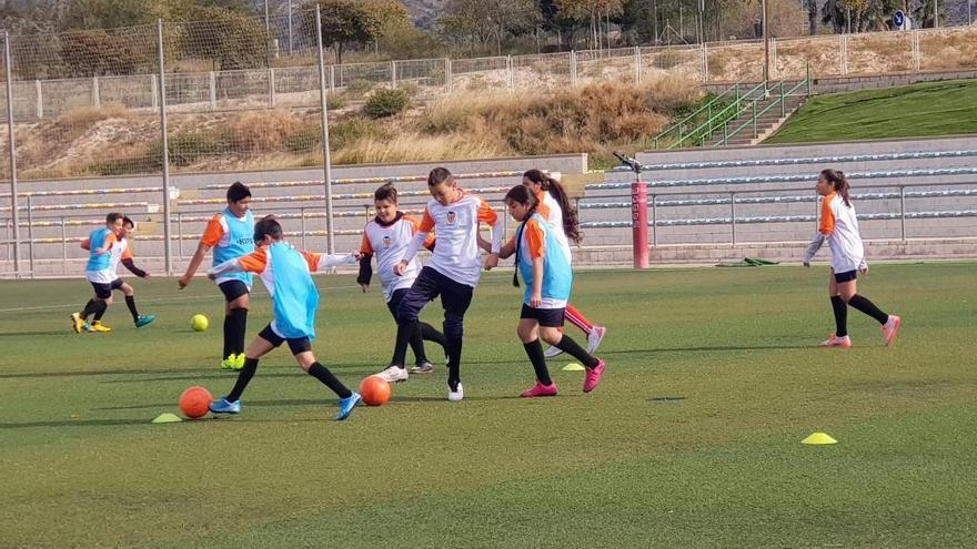 Alumnos del Virgen de la Salud mejoran su motivación escolar a través del fútbol