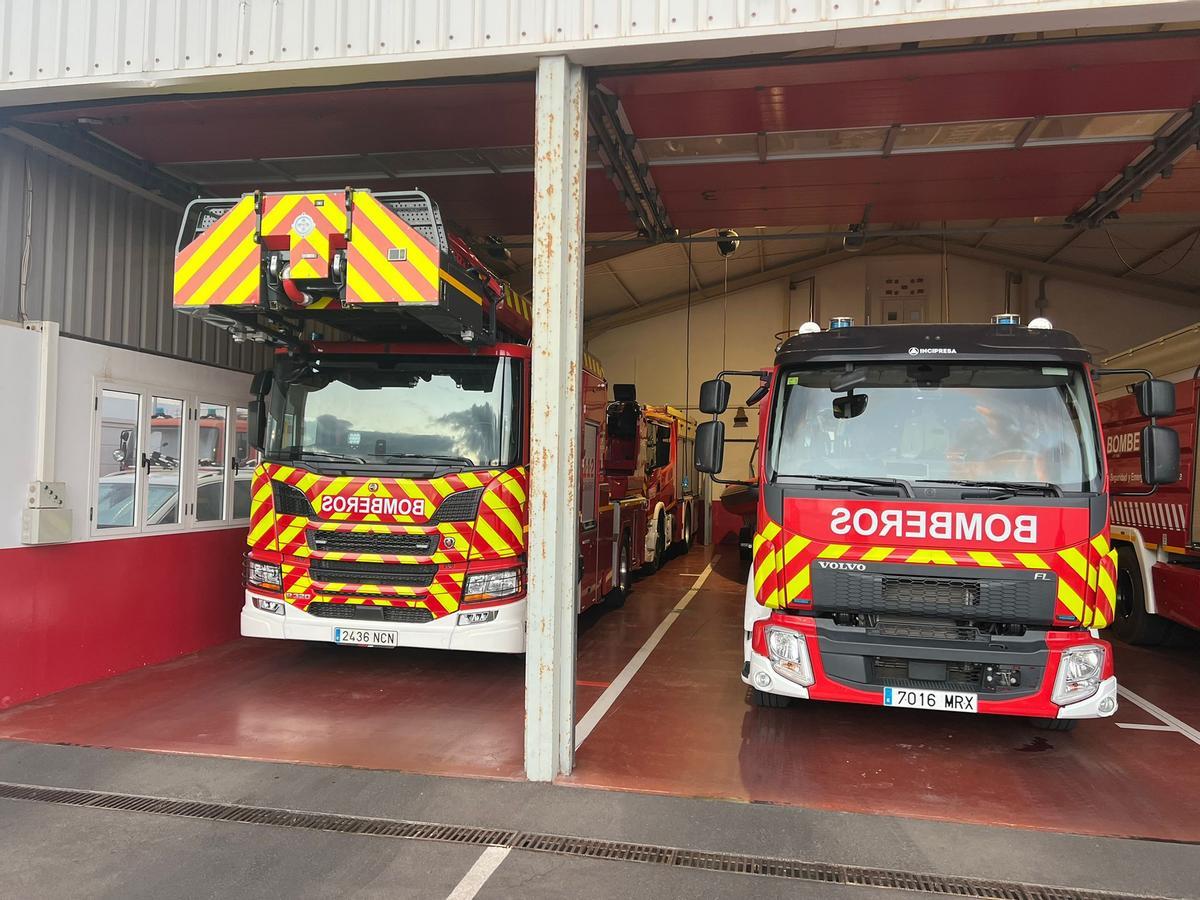 Dos camiones de bomberos en el Consorcio de Emergencias y Seguridad de Lanzarote