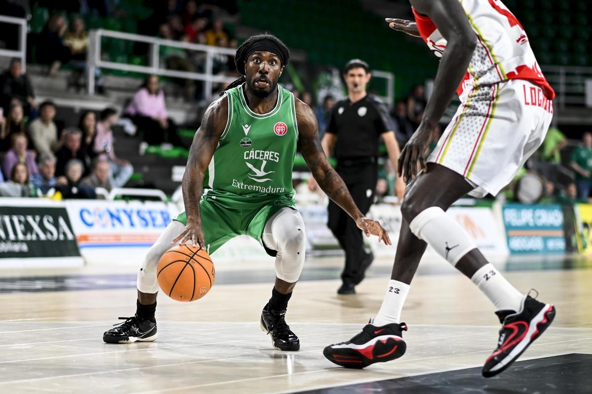 Lance-Amir Paul, en el partido ante el Logrobasket.