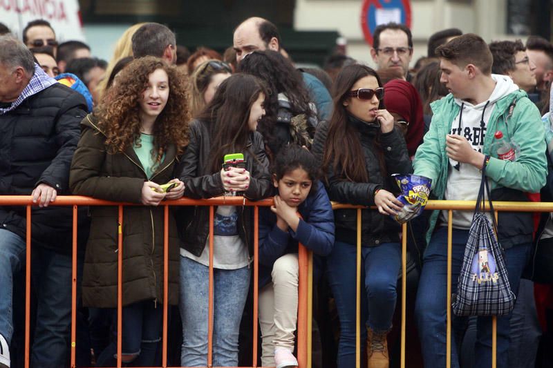 Búscate en la mascletà del 19 de marzo