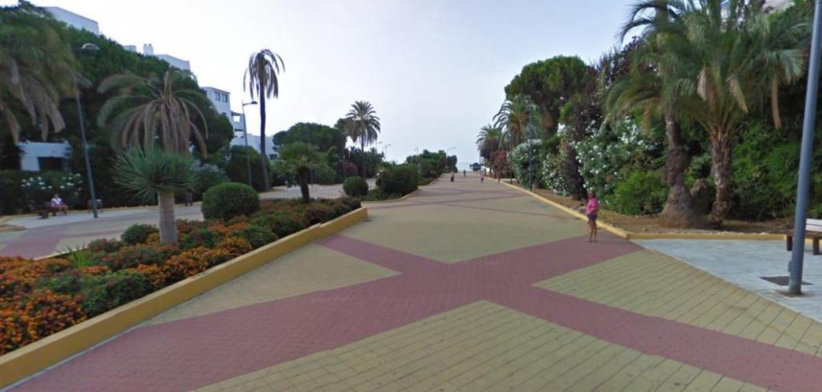 Avenida Lola Flores de Puerto Banús, Marbella.