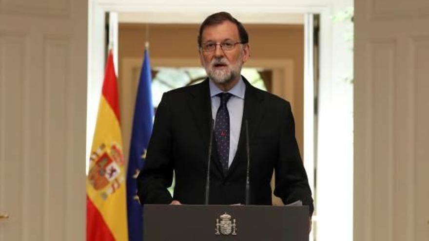 Mariano Rajoy va avisar que no permetrà que ningú «reescrigui la història».