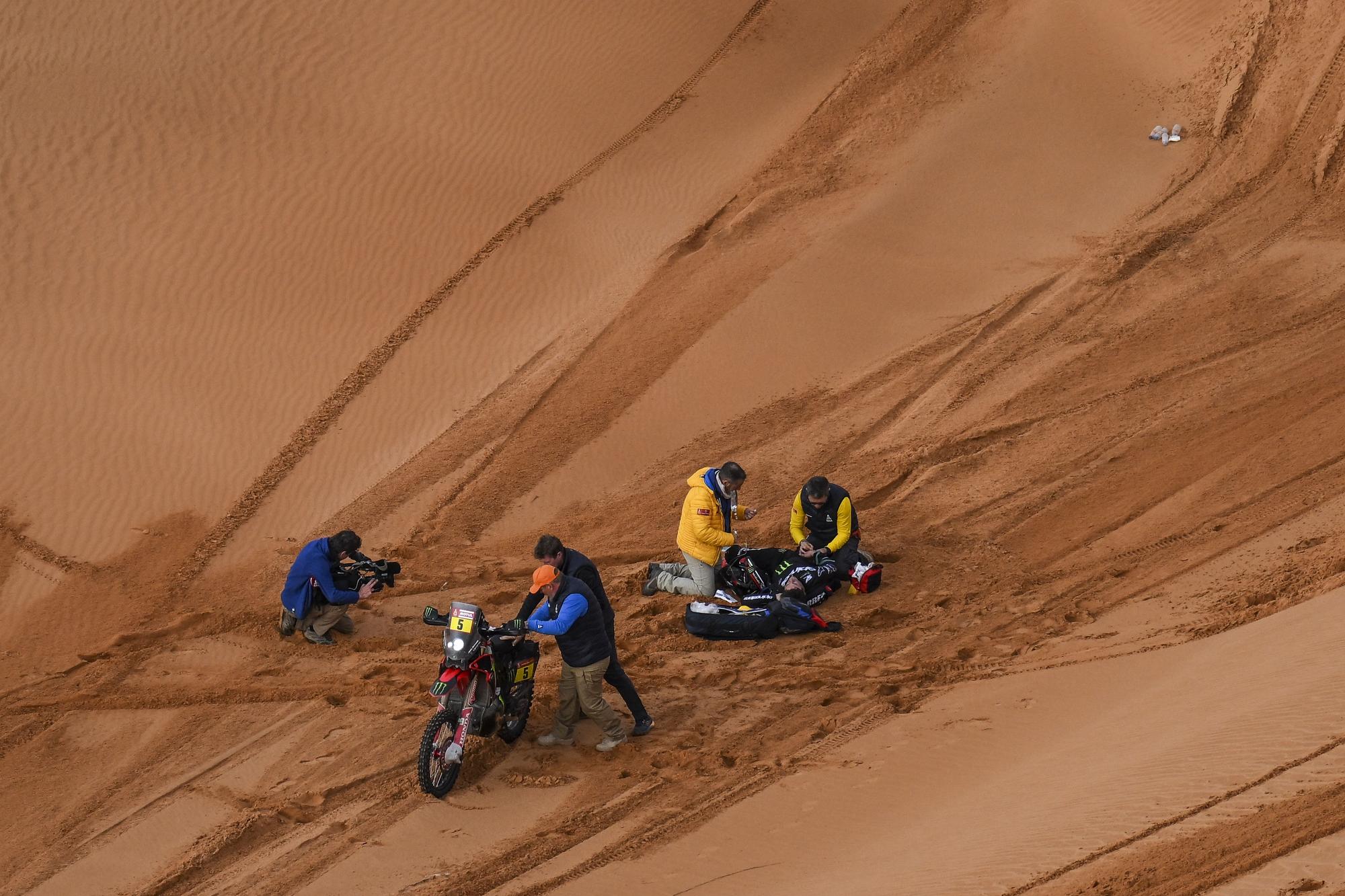 El drama del castellonense Joan Barreda en el Dakar, en imágenes