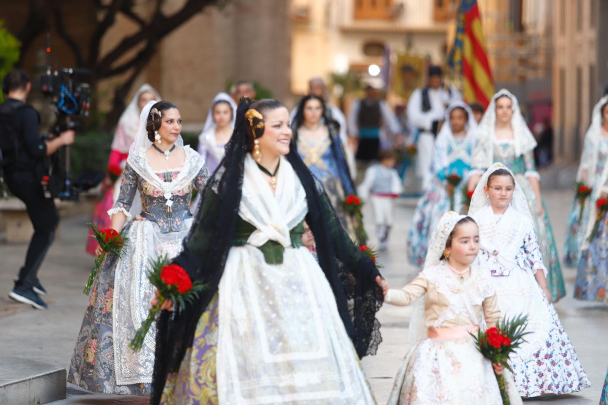 Búscate en el primer día de la Ofrenda en la calle San Vicente entre las 17:00 y las 18:00