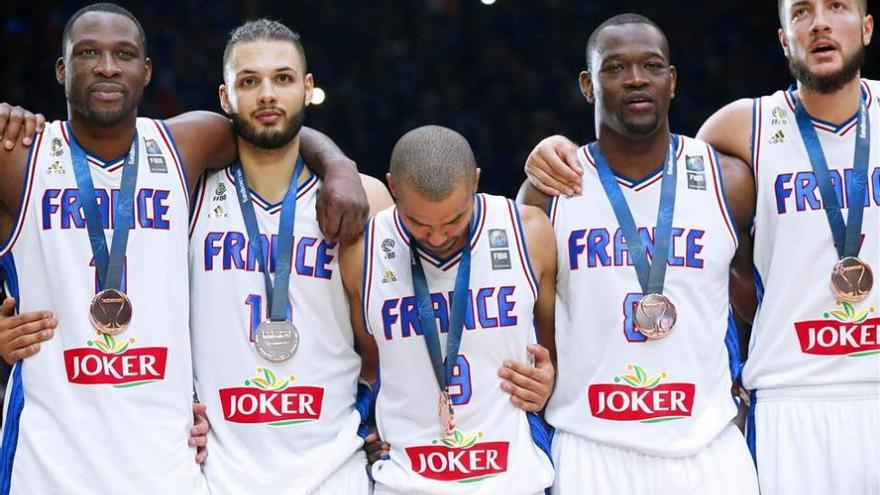 Francia se cuelga la medalla de bronce (81-68)