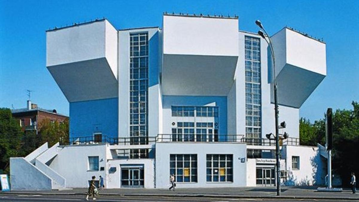 Un club de trabajadores que construyó Rusakov en Moscú, un ejemplo de arquitectura constructivista.