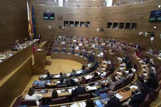 Sigue en directo la sesión de control en Les Corts