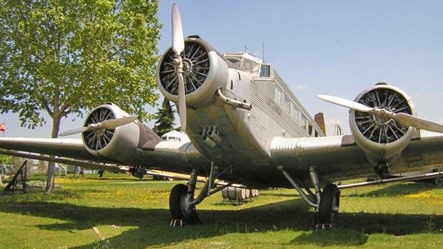 Imatge d&#039;un Junkers JU-52, conservat al museu de Cuatro Vientos, Madrid, similar al que es volia posar en les línies amb Eivissa, durant els anys quaranta.