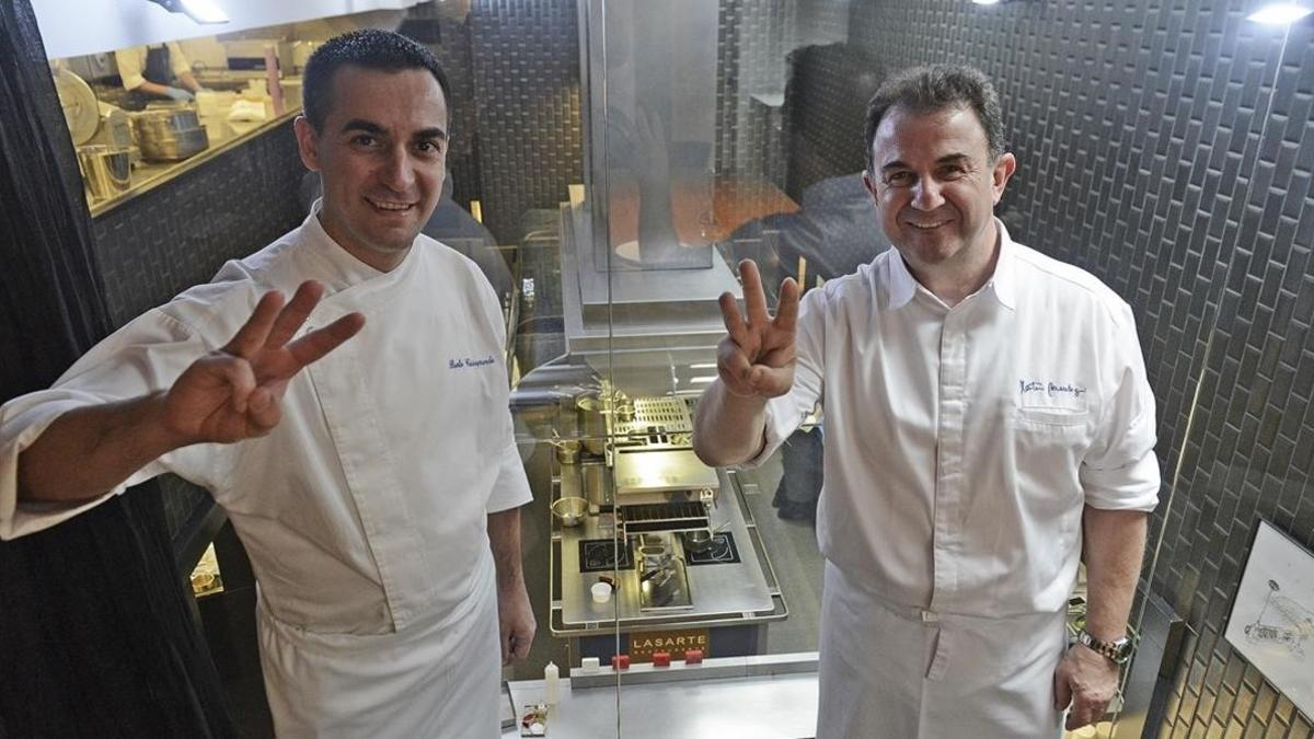 Paolo Casagrande y Martín Berasategui homenajean las tres estrellas Michelin.