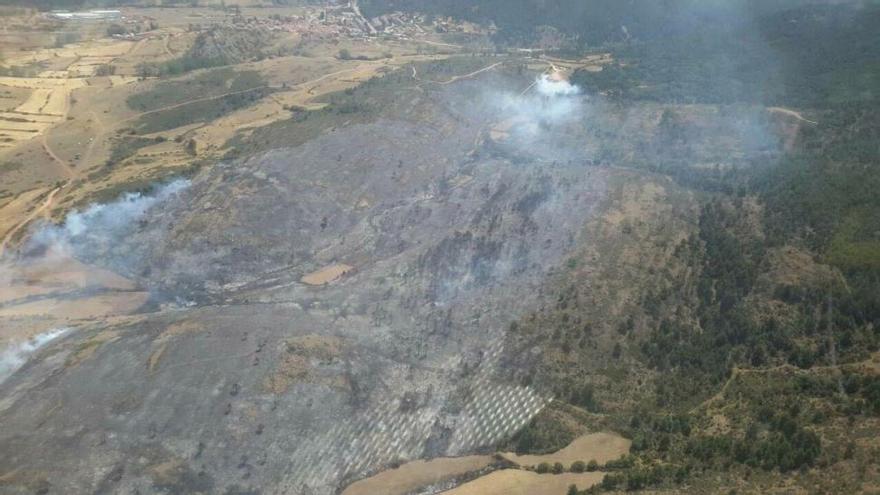 Prealerta roja por incendios forestales en zonas de las tres provincias