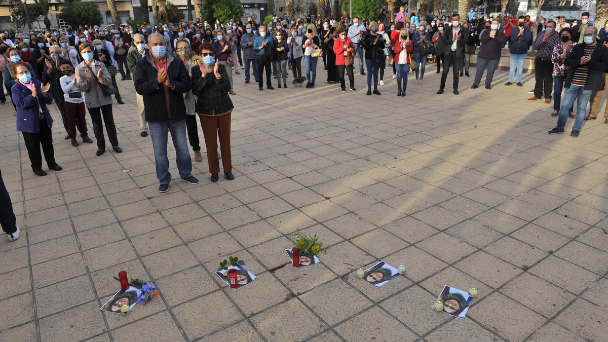 Homenaje a la funcionaria asesinada en La Hoya el pasado mes de noviembre