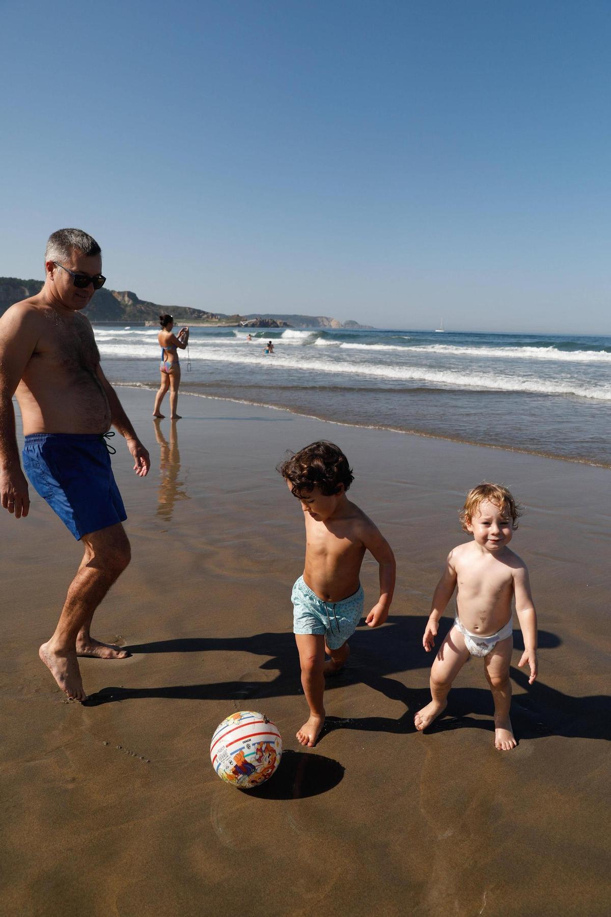 EN IMÁGENES: Caluroso otoño en Asturias EN IMÁGENES: Caluroso otoño en Asturias