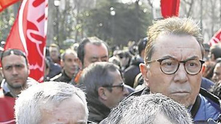 UGT Y CCOO presionan en la calle al Gobierno y patronal