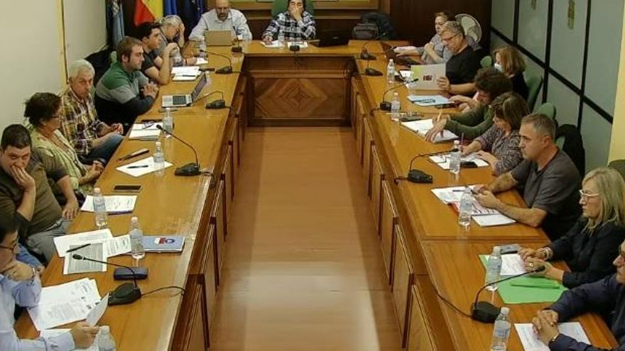 Una sesión plenaria en Llanera