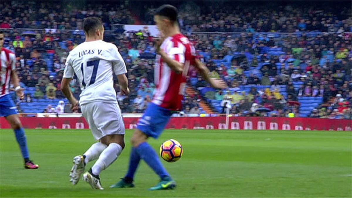 El piscinazo de Lucas Vázquez - Resumen Real Madrid - Sporting de Gijón (2-1)