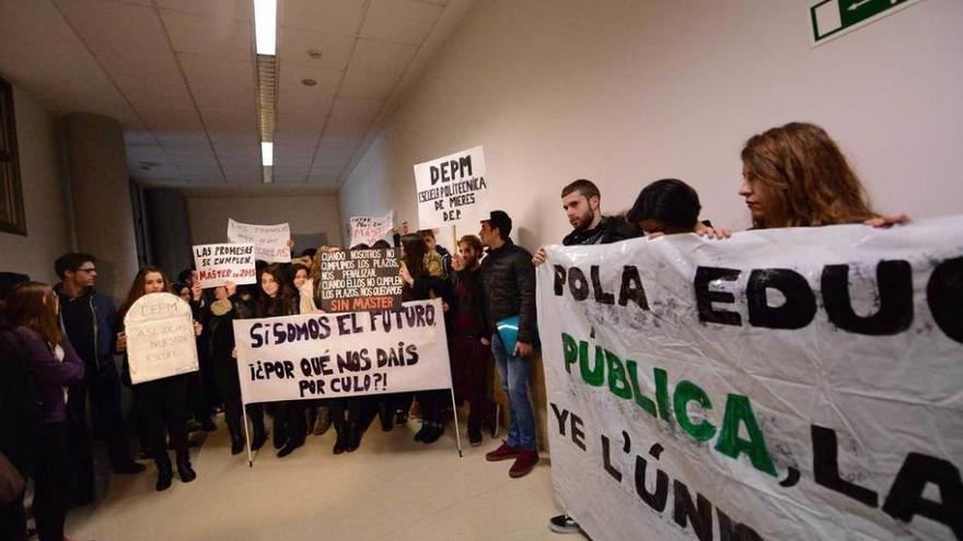 Una protesta de los estudiantes del campus de Mieres.