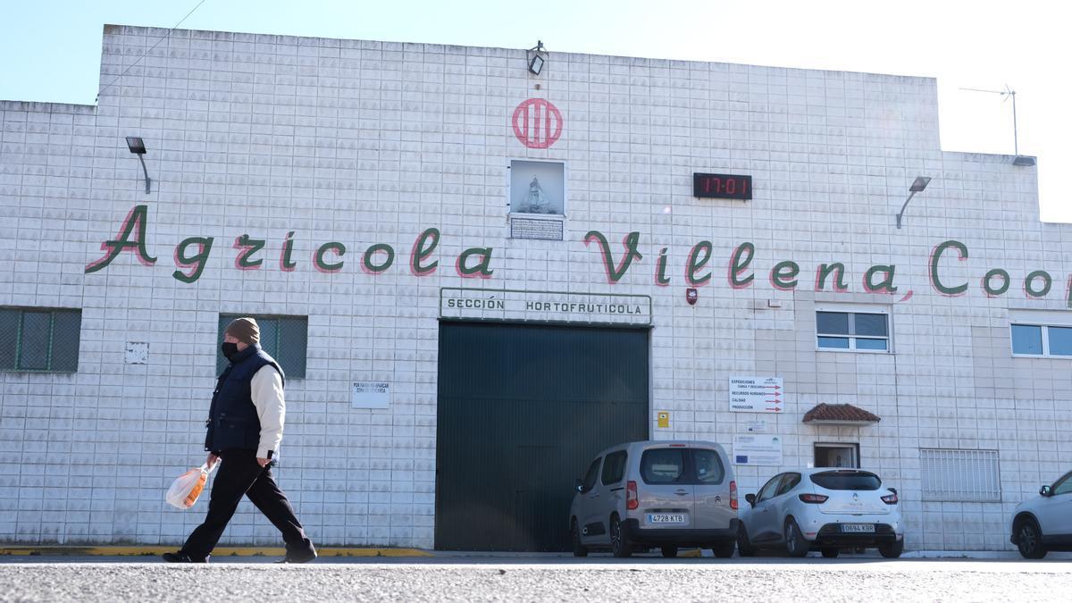Fachada de la cooperativa Agrícola Villena.