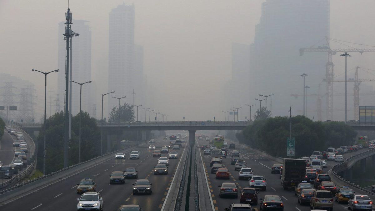 Imagen de archivo de la contaminación ambiental en Pekín.