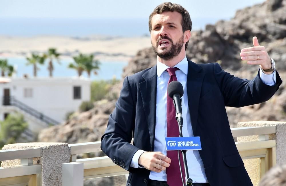 Encuentro de Pablo Casado (PP) con hoteleros en el sur de Gran Canaria