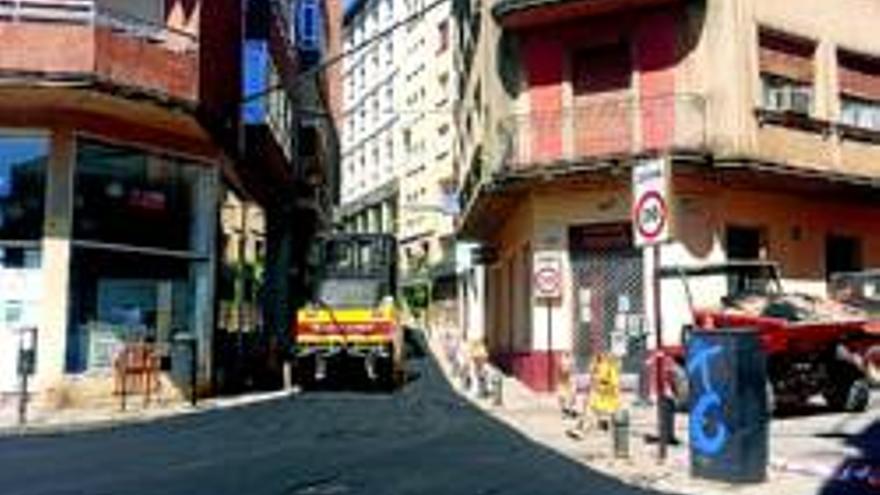Las calles Clavellinas y Parras se reabren al tráfico el próximo viernes