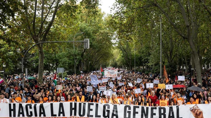 Pimeco pide abrir los comercios en la huelga general del 11N