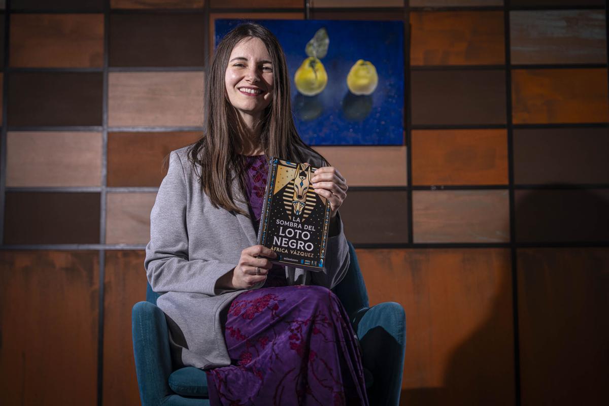 Entrevista con la ganadora del Premio Minotauro 2026, África Vázquez