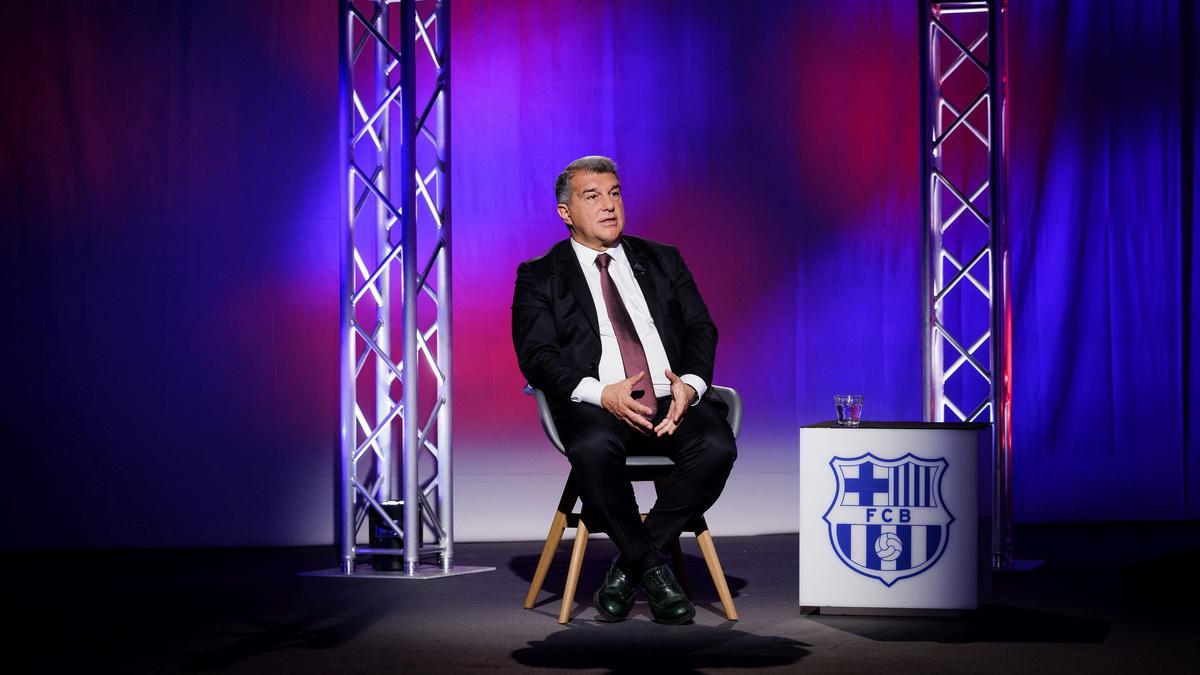 Joan Laporta, hace balance del año de mandato en la entrevista ofrecida por Barça TV.