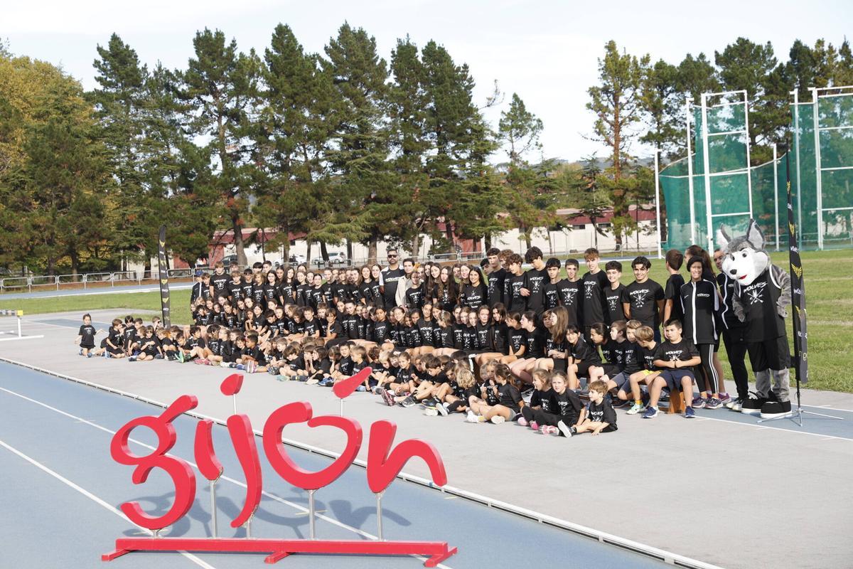 Presentación del club de atletismo WOLVES de Gijón