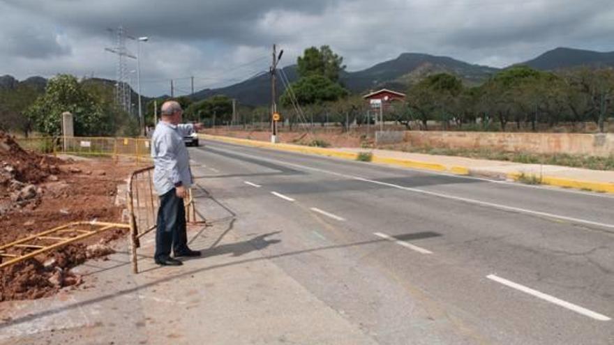 Benicàssim repara los desperfectos por las obras en la carretera de Montornés