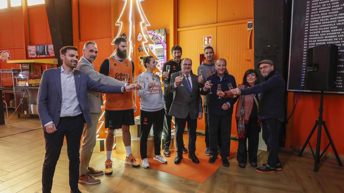 El brindis navideño del Valencia Basket