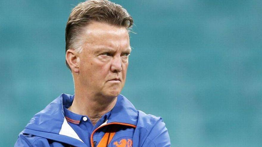 Van Gaal se resiste a la jubilación