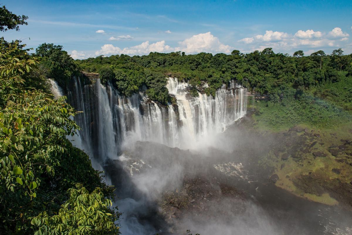 Angola, un destino africano de naturaleza increíble para quienes buscan viajes diferentes.