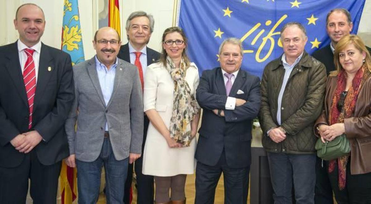 Rus apadrina el consorcio para el cultivo de paulonia