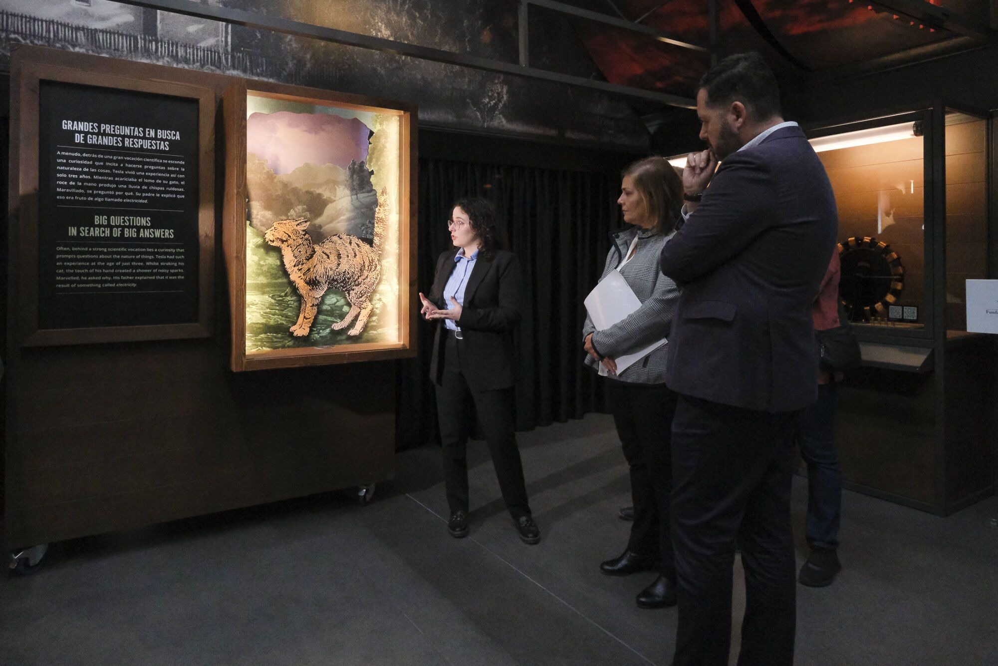 Exposición itinerante sobre Nikola Tesla en el parque de San Telmo