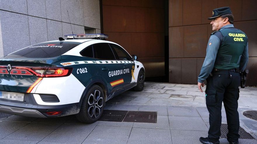 La llegada de los detenidos al Palacio de Justicia de Llamaquique. | E. P.