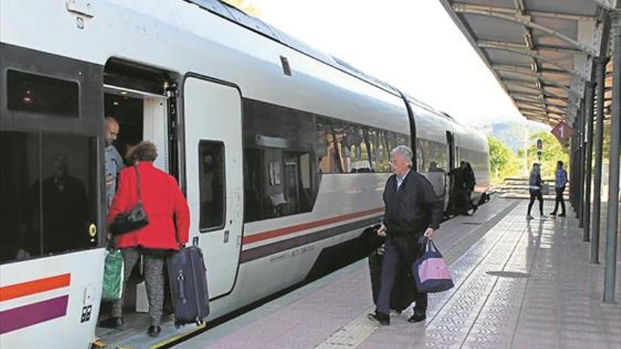 Los vecinos del Palancia se quedan sin tren a Teruel durante dos meses