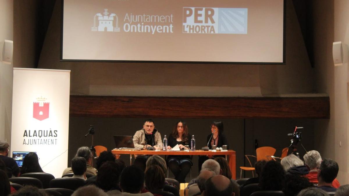 Un instante de la alocución protagonizada por el concejal Óscar Borrell en Alaquàs.