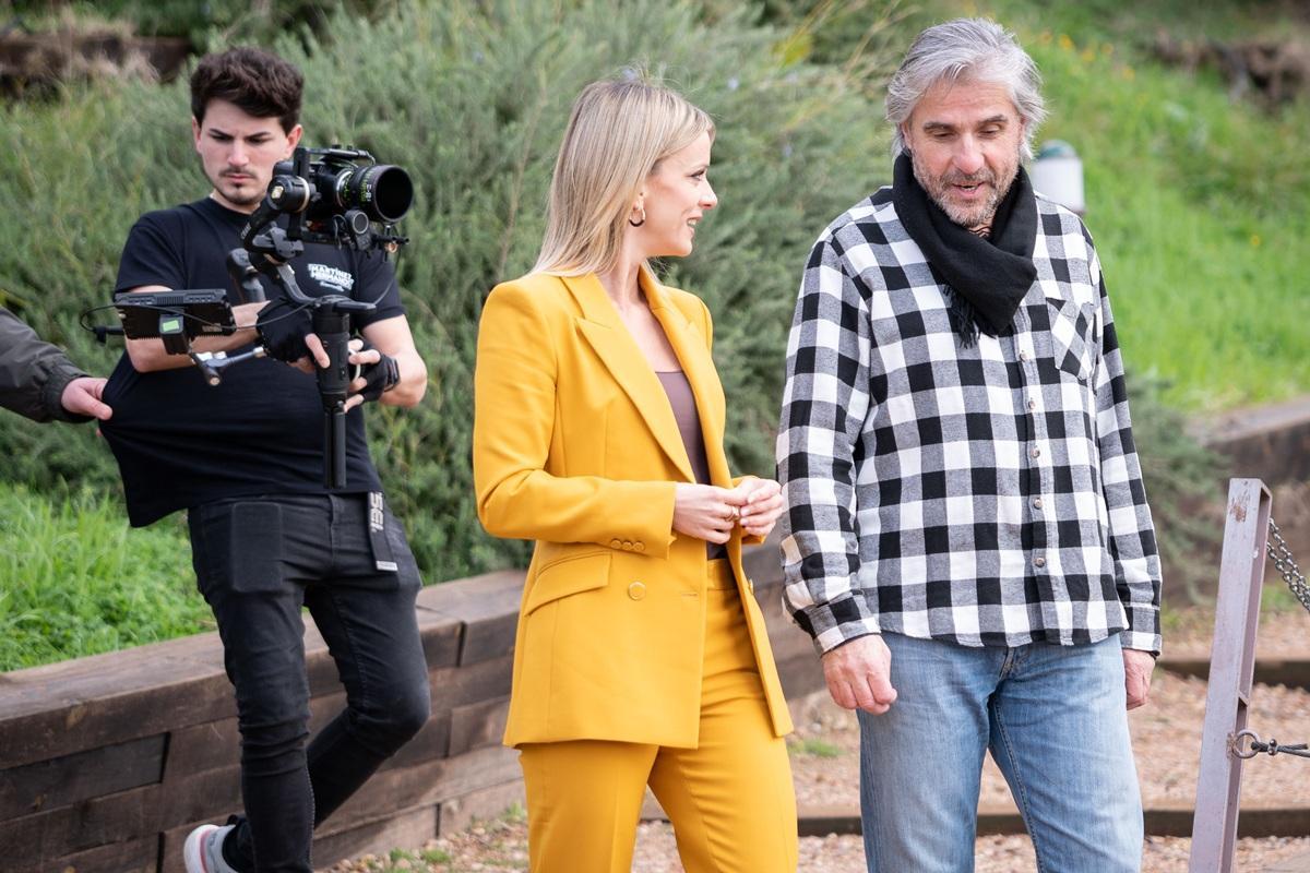 La presentadora Adrienne Chaballe con el historiador Bruno Franco, ayer, en Mérida.