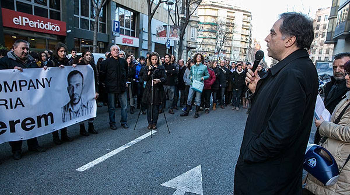Concentració per demanar l’alliberament de Marc Marginedas, quan es compleixen cinc mesos del seu segrest a Síria.
