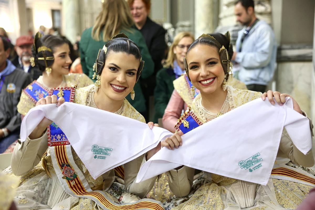 El palco del 8 de marzo: El día de ellas