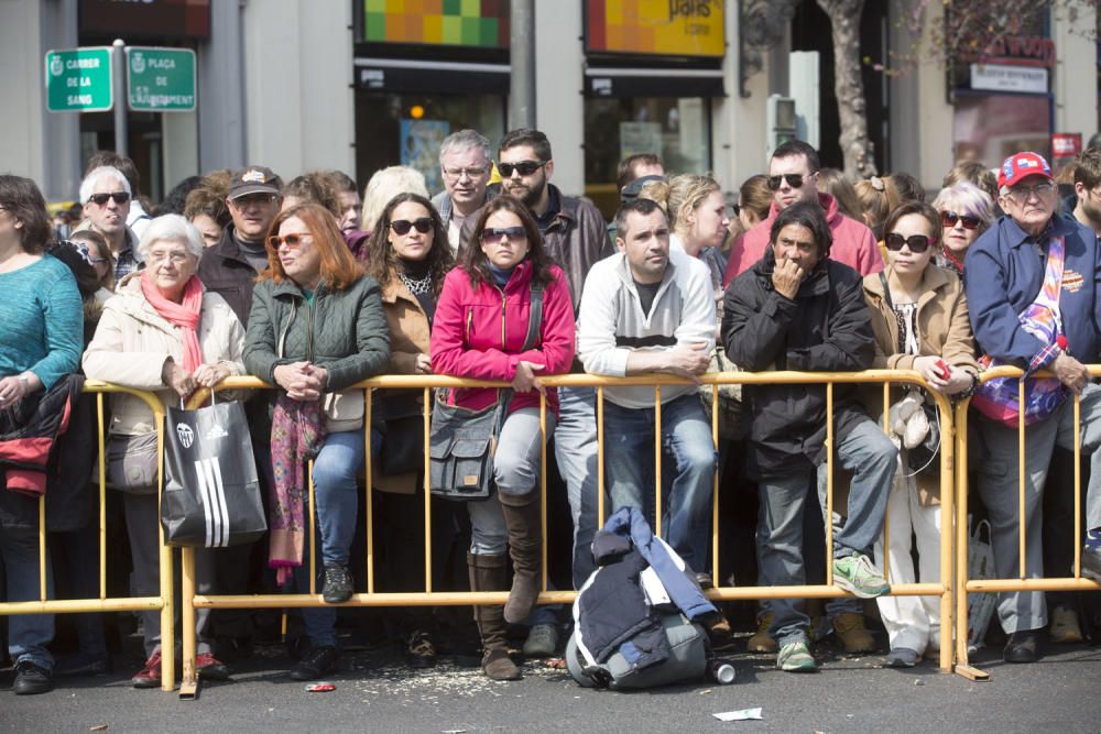 Búscate en la mascletà del 15 de marzo