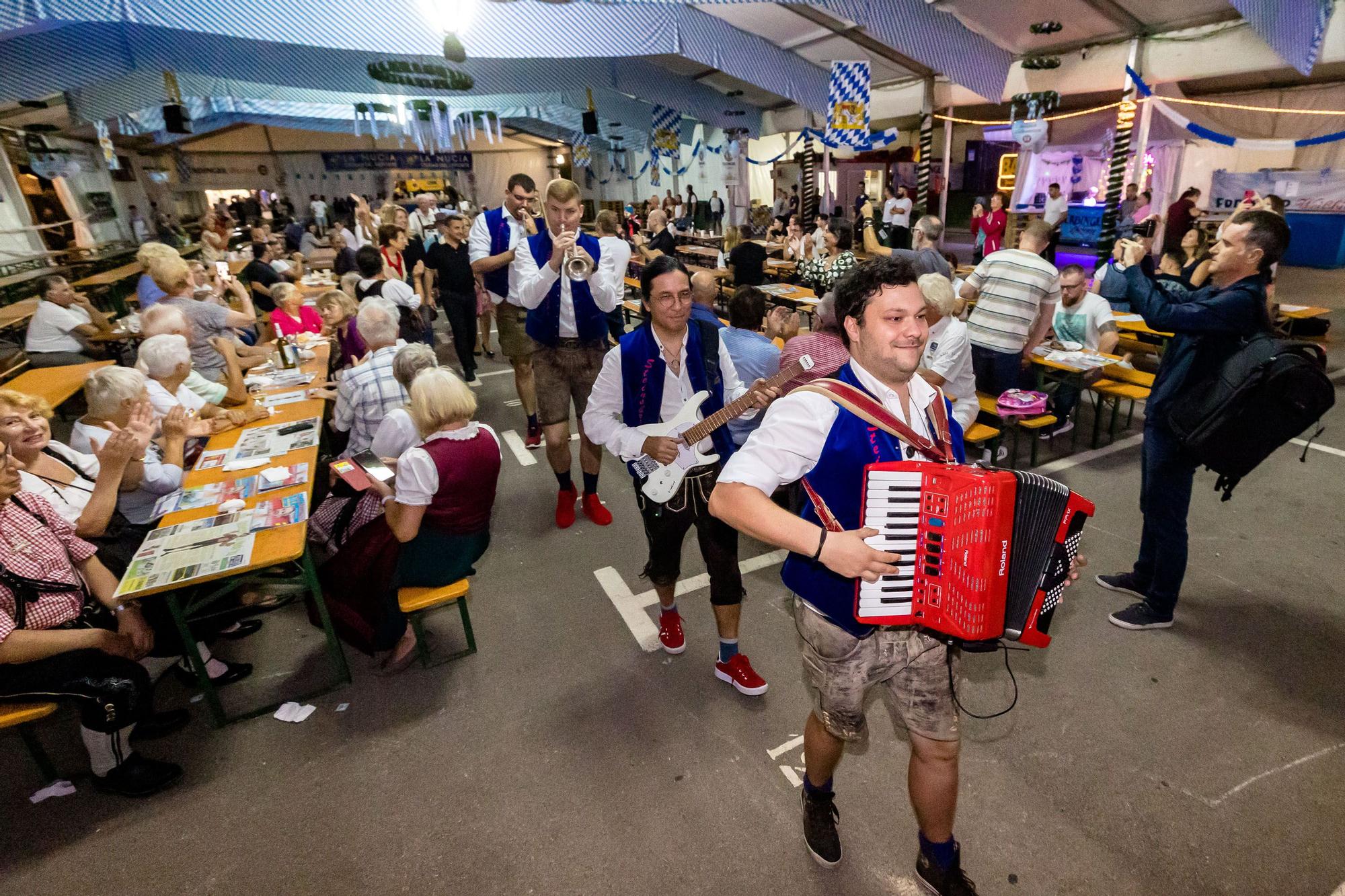 La “apertura del barril” marca el inicio de la Oktoberfest. La “Fiesta de la Cerveza” se desarrollará hasta el 16 de octubre