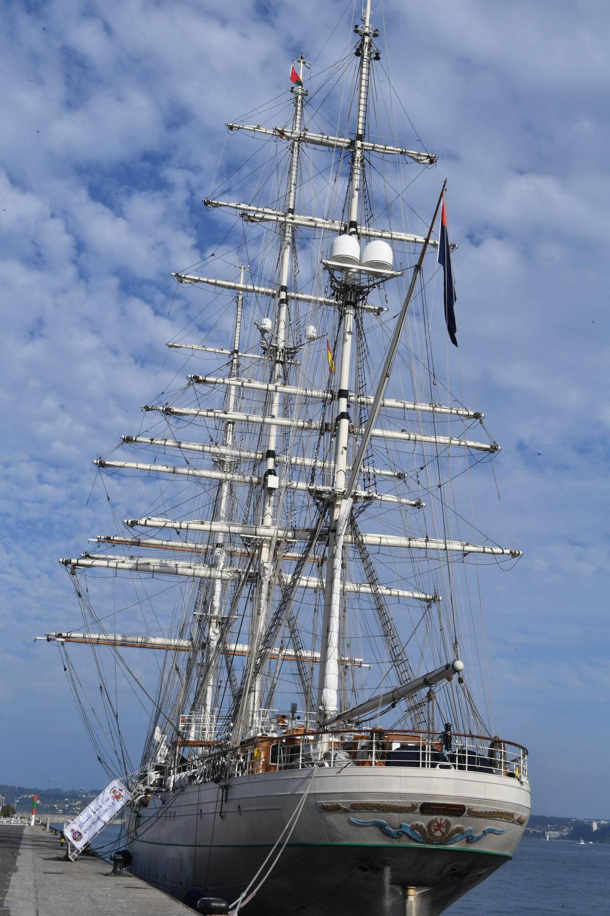 El 'Shabab Omán II', participante en la regata de Grandes Veleros, recala esta semana en el Puerto de A Coruña
