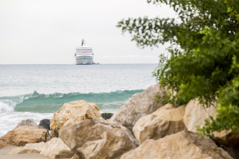 Cruceristas con acento alemán en Benidorm