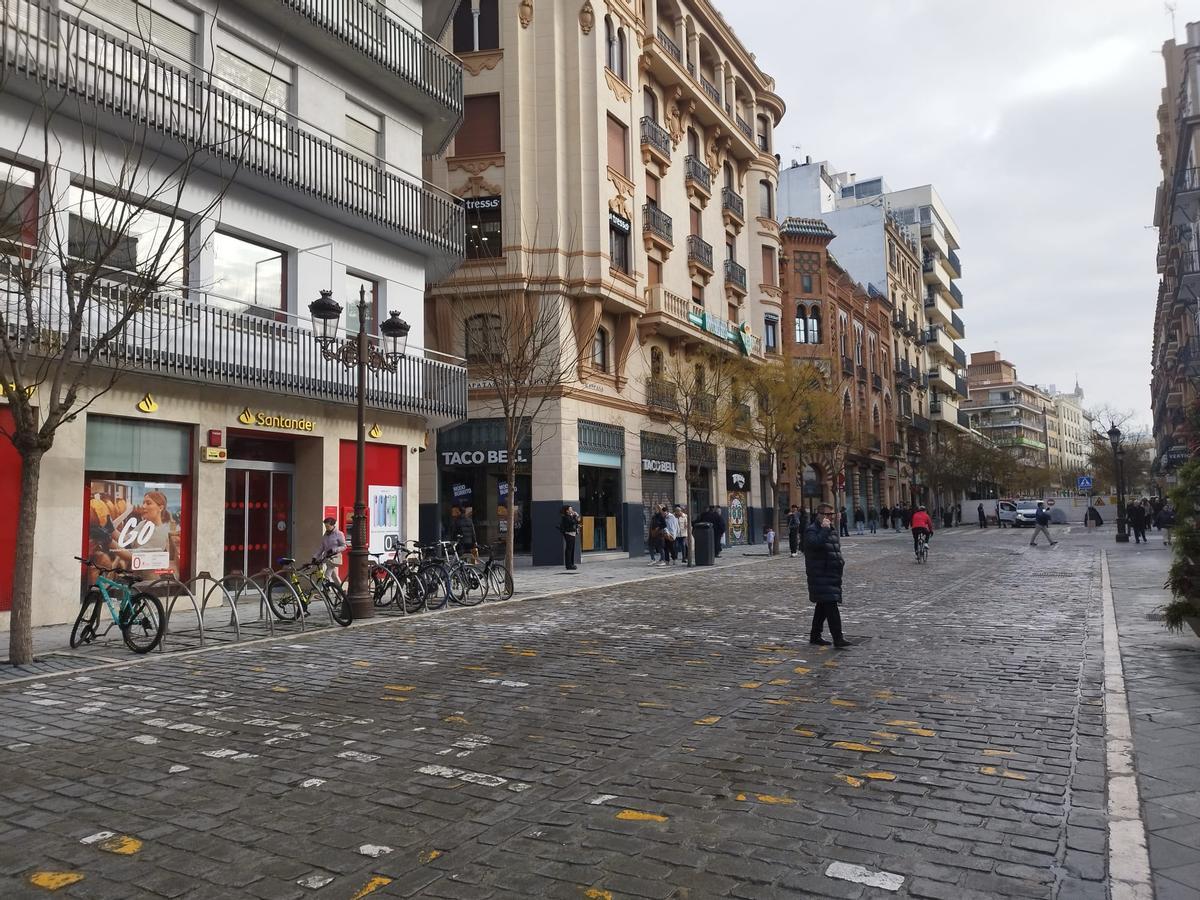 Obras del tranvibús en la Campana y la Plaza del Duque
