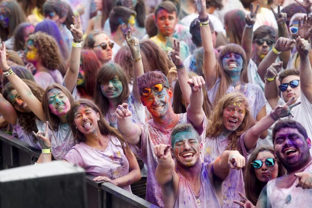 Holi Party en el Niemeyer