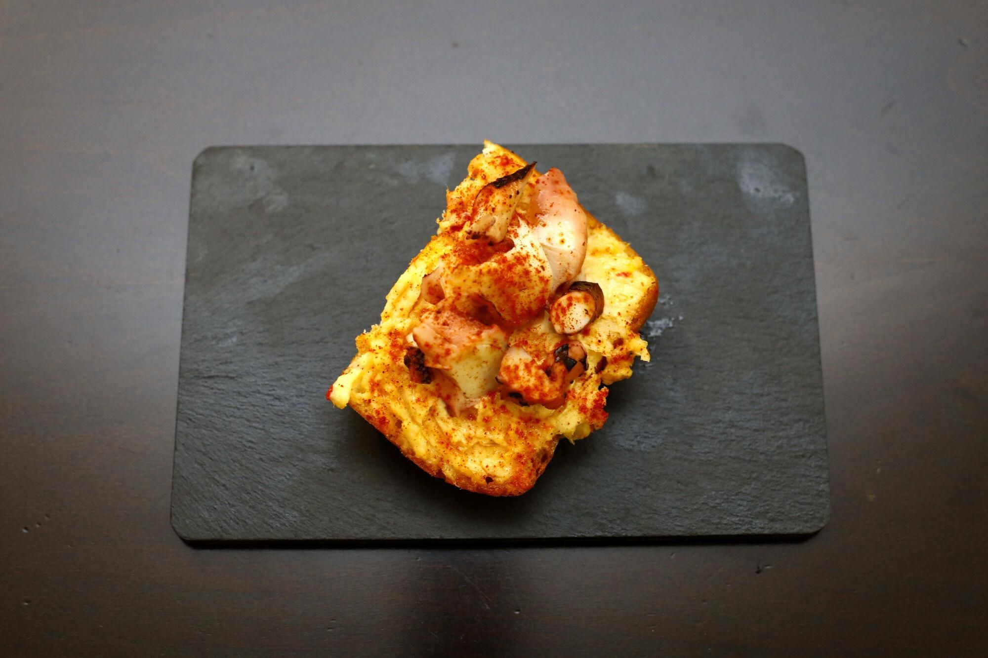 En imágenes | Bar 212, el negocio que lleva la tradición del juepincho a Las Delicias con tapas a 1€