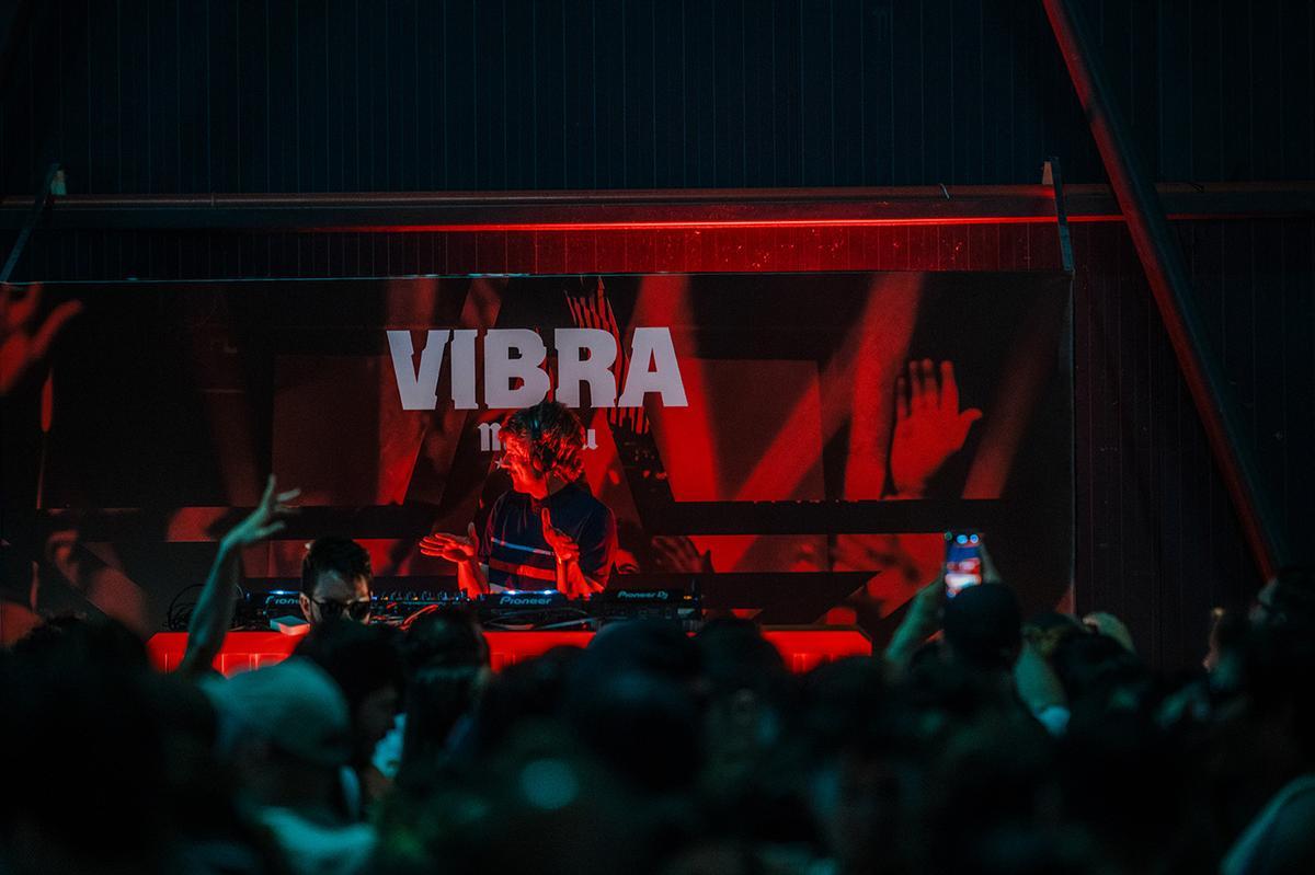 Una sesión de DJ en el festival