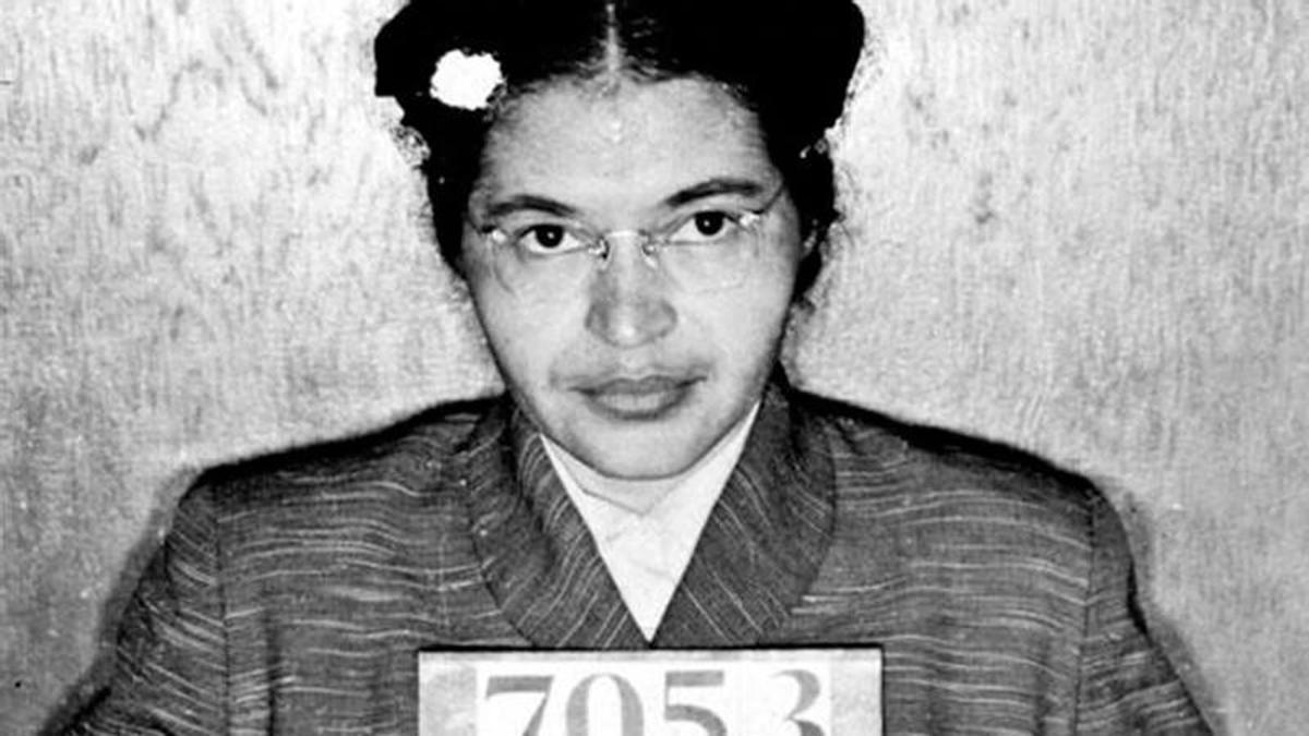Foto policial de Rosa Parks en la oficina del sheriff de Montgomery el día de su arresto