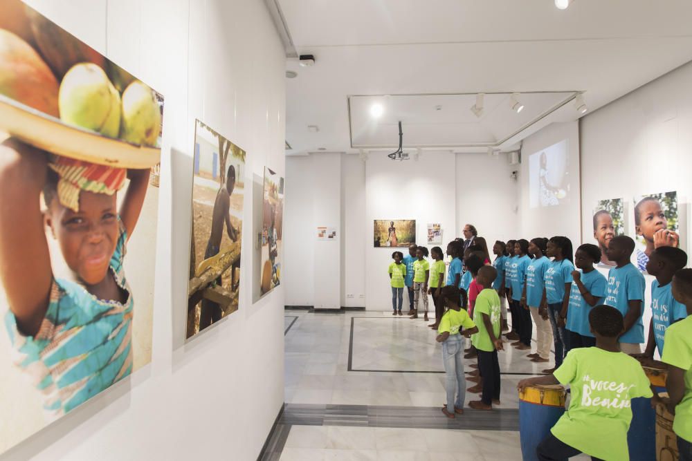 Presentacion de la gira del coro infantil Voces por Benin